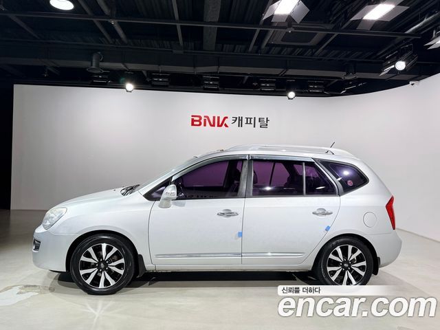 Kia Carens LPI 2.0 GLX High-Deluxe 2011 — фото 3
