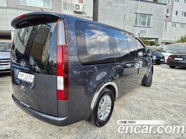 Hyundai Staria Cargo 5-Seater Modern 2022 — фото 6