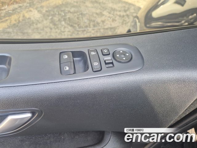 Hyundai Staria Cargo 5-Seater Modern 2022 — фото 15