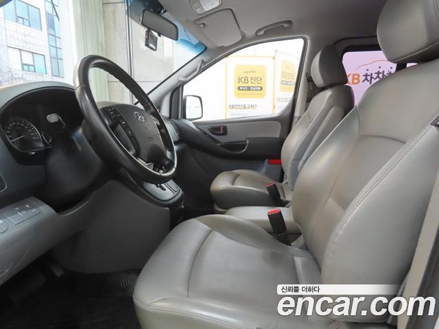 Hyundai Grand Starex Urban 9-Seater Premium 2020 — фото 5