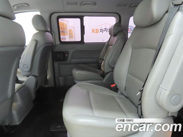 Hyundai Grand Starex Urban 9-Seater Premium 2020 — фото 6