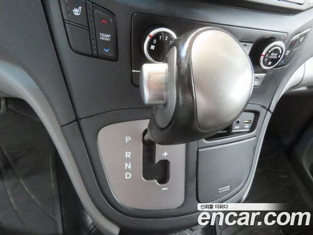 Hyundai Grand Starex Urban 9-Seater Premium 2020 — фото 9