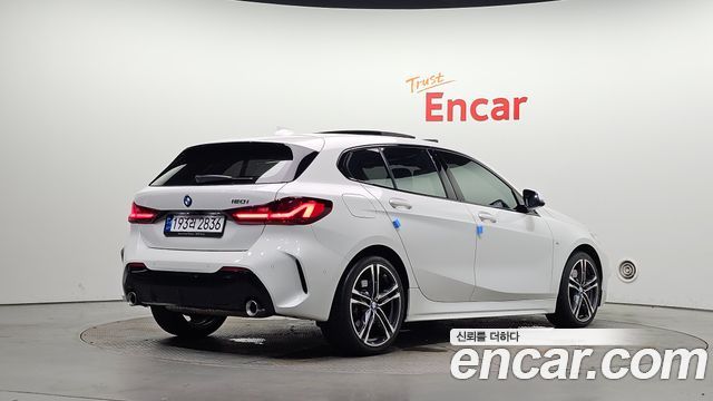 BMW 1 Series (F40) 120i M Sports 2023 — фото 2