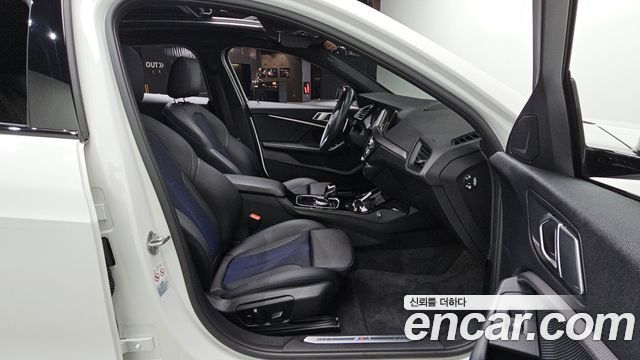 BMW 1 Series (F40) 120i M Sports 2023 — фото 11