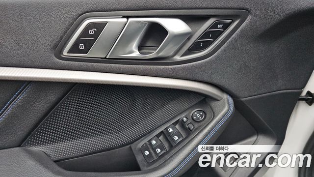 BMW 1 Series (F40) 120i M Sports 2023 — фото 13