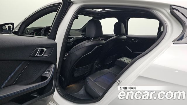 BMW 1 Series (F40) 120i M Sports 2023 — фото 26