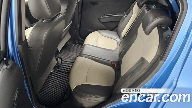 Chevrolet Spark Spark S LT 2014 — фото 11