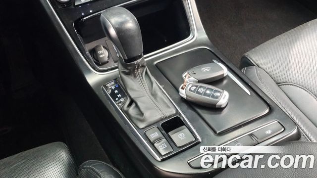 Hyundai Grandeur (IG) 3.0 LPi Exclusive (Rental Car) 2018 — фото 9