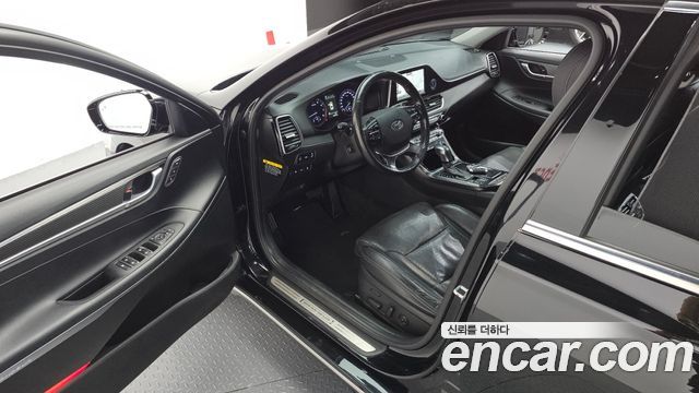 Hyundai Grandeur (IG) 3.0 LPi Exclusive (Rental Car) 2018 — фото 10