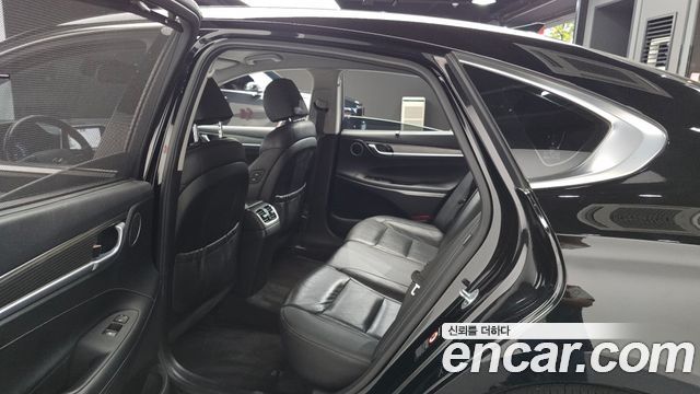 Hyundai Grandeur (IG) 3.0 LPi Exclusive (Rental Car) 2018 — фото 15