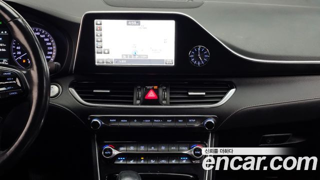 Hyundai Grandeur (IG) 3.0 LPi Exclusive (Rental Car) 2018 — фото 16