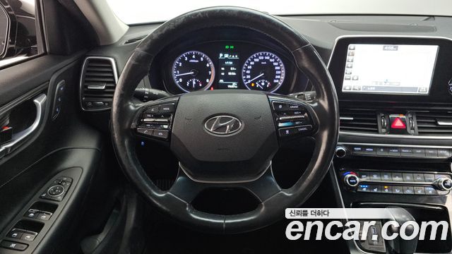 Hyundai Grandeur (IG) 3.0 LPi Exclusive (Rental Car) 2018 — фото 17