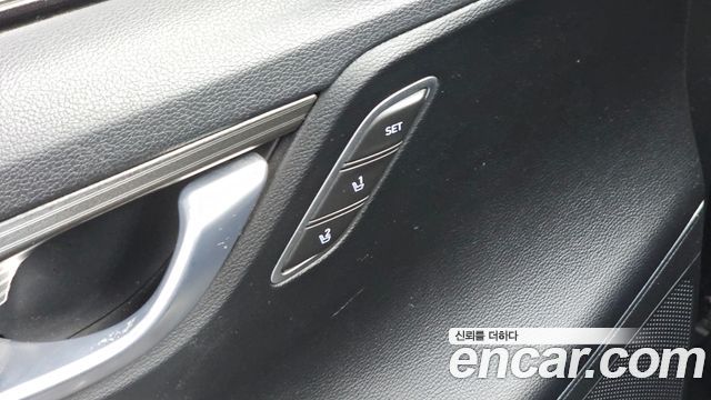 Hyundai Grandeur (IG) 3.0 LPi Exclusive (Rental Car) 2018 — фото 23