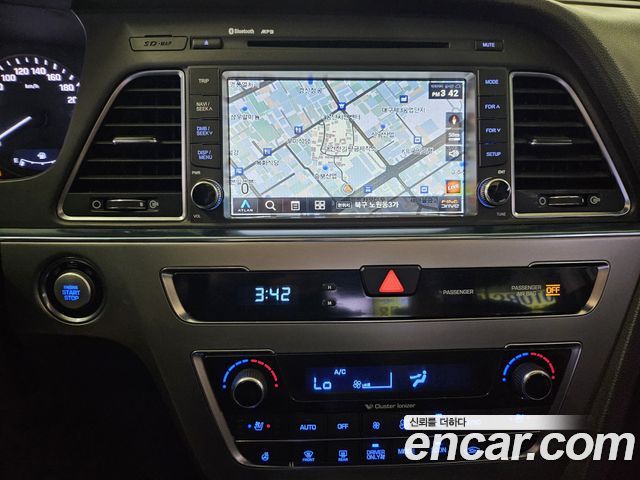 Hyundai Sonata Hybrid (LF) 2.0 HEV Premium 2017 — фото 19