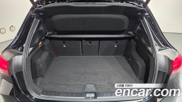Mercedes-Benz GLA-Class (H247) GLA45 AMG 4MATIC+ 2022 — фото 17