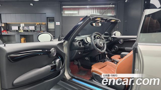 MINI Cooper S Convertible Standard 3rd 2018 — фото 10
