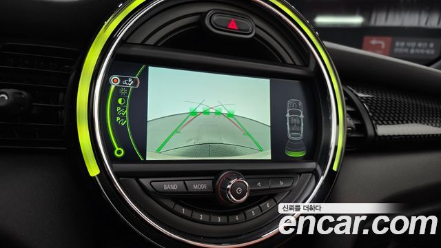 MINI Cooper S Convertible Standard 3rd 2018 — фото 19