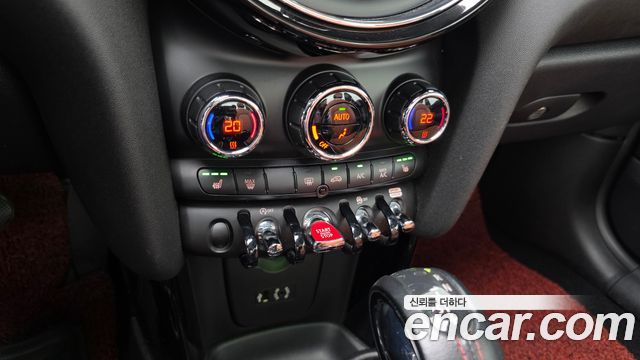 MINI Cooper S Convertible Standard 3rd 2018 — фото 20