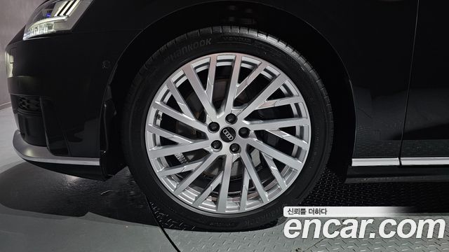 Audi A8 (D5) 55 TFSI Quattro LWB 2021 — фото 5