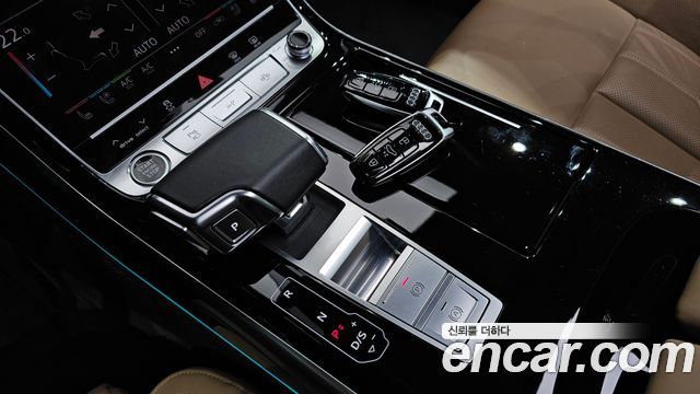 Audi A8 (D5) 55 TFSI Quattro LWB 2021 — фото 9