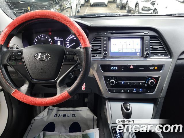 Hyundai Sonata (LF) 2.0 Style Special 2017 — фото 16