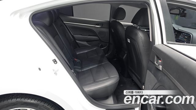 Hyundai Avante (AD) 1.6 Smart Choice 2020 — фото 11