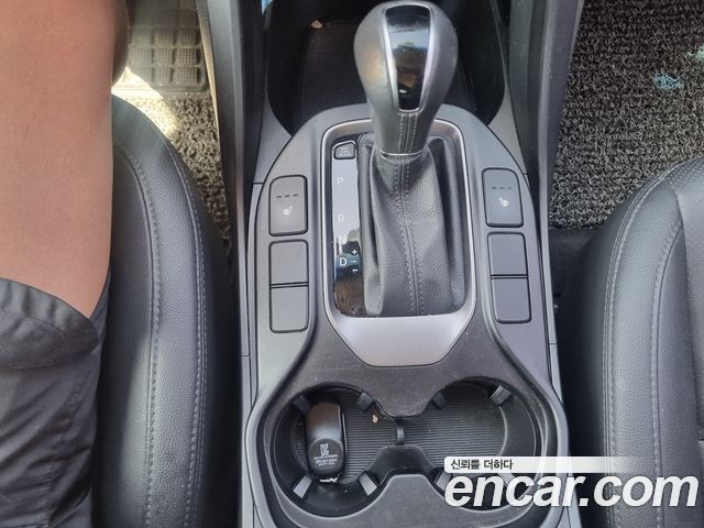 Hyundai Santa Fe (DM) Diesel(e-VGT) 2.0 2WD Morden 2014 — фото 9