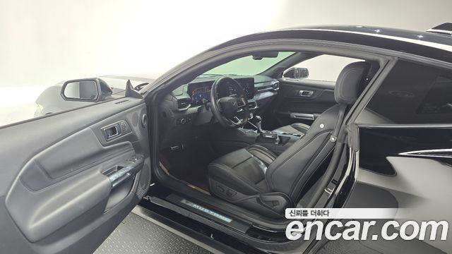 Ford Mustang (VII) 5.0 GT Premium Coupe 2024 — фото 10