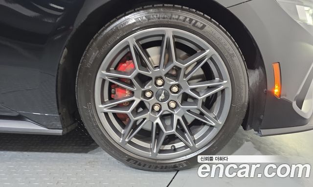 Ford Mustang (VII) 5.0 GT Premium Coupe 2024 — фото 23