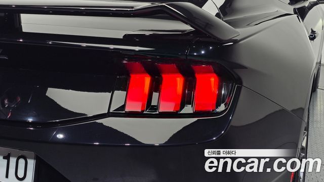 Ford Mustang (VII) 5.0 GT Premium Coupe 2024 — фото 29