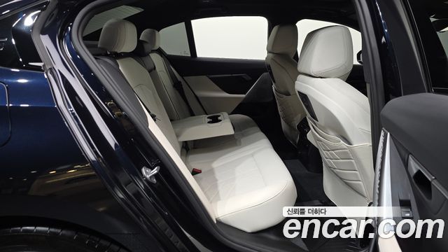 BMW 5 Series (G60) 520i M Sport 2024 — фото 11