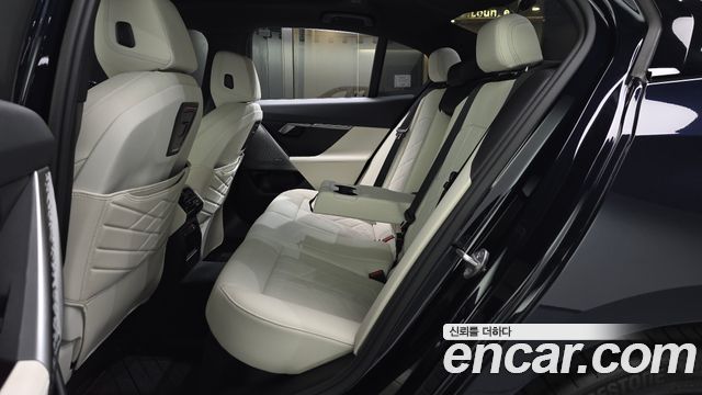 BMW 5 Series (G60) 520i M Sport 2024 — фото 12