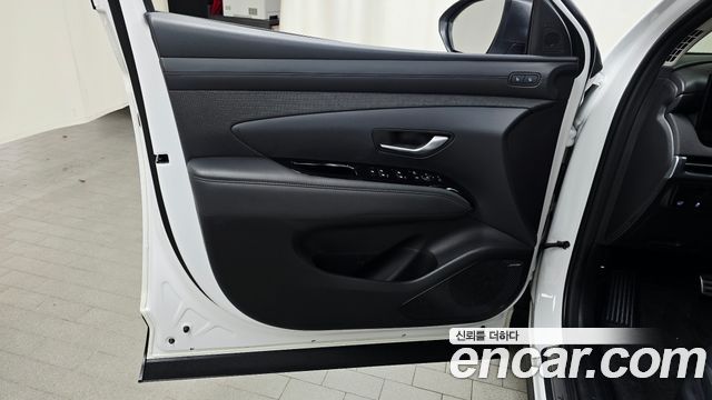 Hyundai Tucson Hybrid (NX4) HEV 1.6 2WD Inspiration 2024 — фото 24