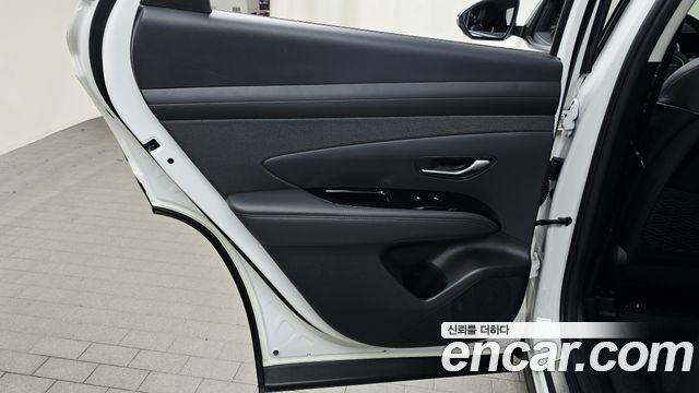 Hyundai Tucson Hybrid (NX4) HEV 1.6 2WD Inspiration 2024 — фото 25