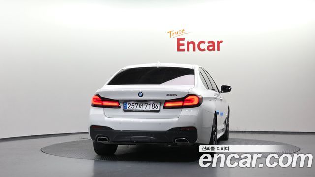 BMW 5 Series (G30) 530i M Sport Package 2023 — фото 4
