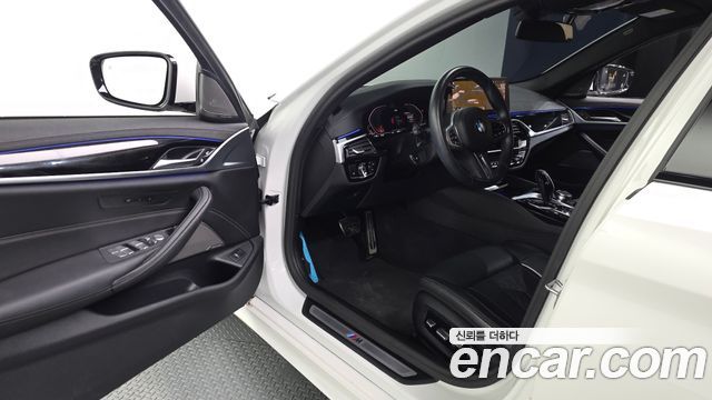 BMW 5 Series (G30) 530i M Sport Package 2023 — фото 10
