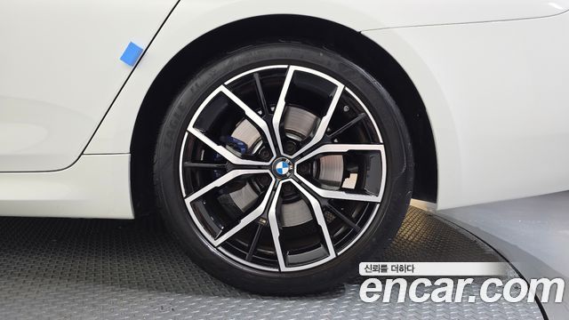 BMW 5 Series (G30) 530i M Sport Package 2023 — фото 21