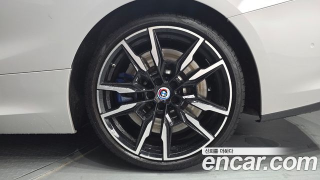 BMW 8 Series (G15) M850i xDrive Coupe 2022 — фото 21