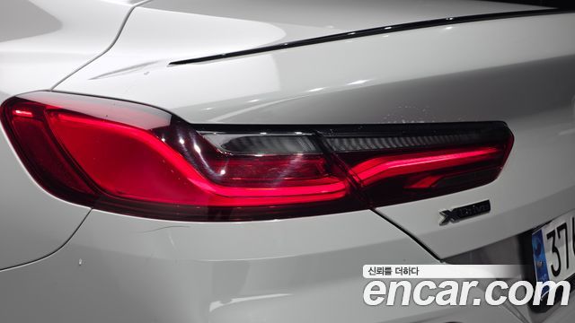 BMW 8 Series (G15) M850i xDrive Coupe 2022 — фото 23