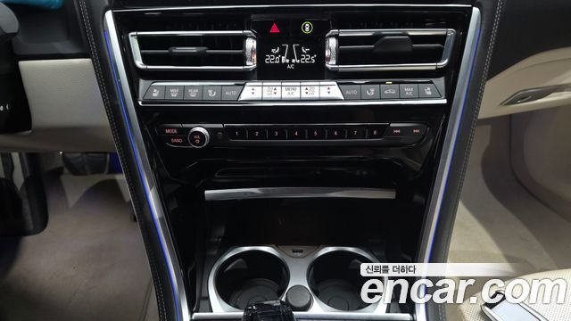 BMW 8 Series (G15) M850i xDrive Coupe 2022 — фото 33