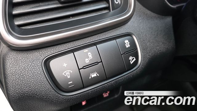 Kia Sorento Gasoline 2.0 Turbo 2WD Master Special 2020 — фото 17