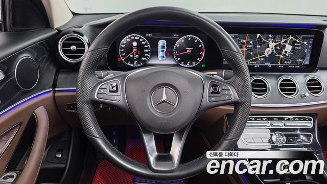 Mercedes-Benz E-Class (W213) E300 4MATIC Avnatgarde 2017 — фото 13