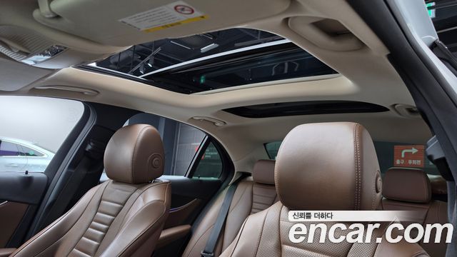 Mercedes-Benz E-Class (W213) E300 4MATIC Avnatgarde 2017 — фото 19