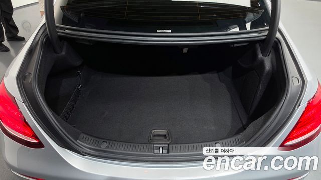Mercedes-Benz E-Class (W213) E300 4MATIC Avnatgarde 2017 — фото 20