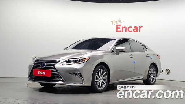 Lexus ES300h Executive XV60