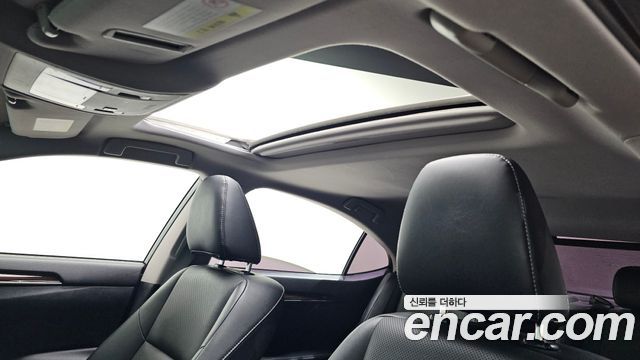 Lexus ES300h Executive XV60 2016 — фото 18