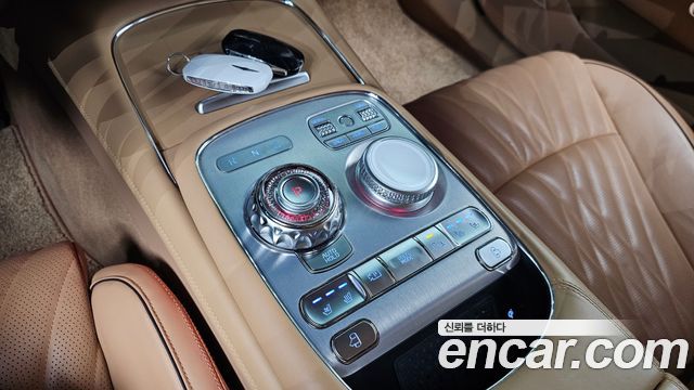 Genesis G90 (RS4) Gasoline 3.5 Turbo AWD 2022 — фото 9
