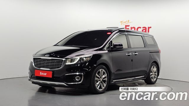 Kia Carnival 7-seater Limousine President