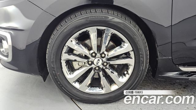 Kia Carnival 7-seater Limousine President 2017 — фото 5