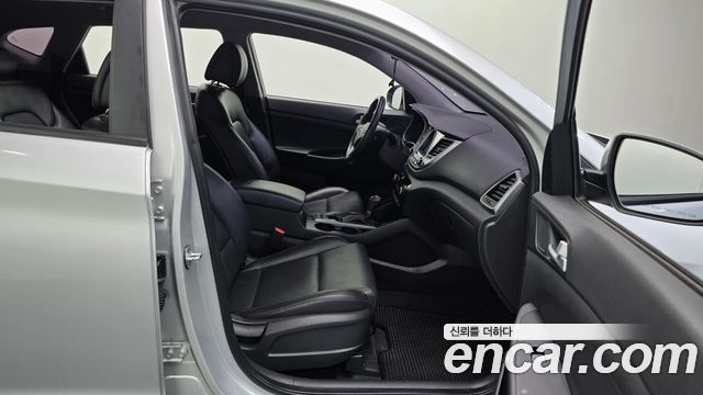 Hyundai Tucson Gasoline 1.6 turbo 2WD Style 2017 — фото 11